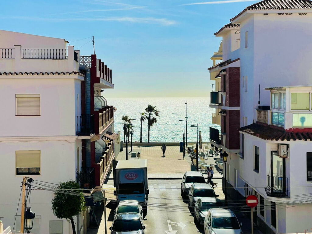 Townhouse San Luis de Sabinillas Málaga - image 3