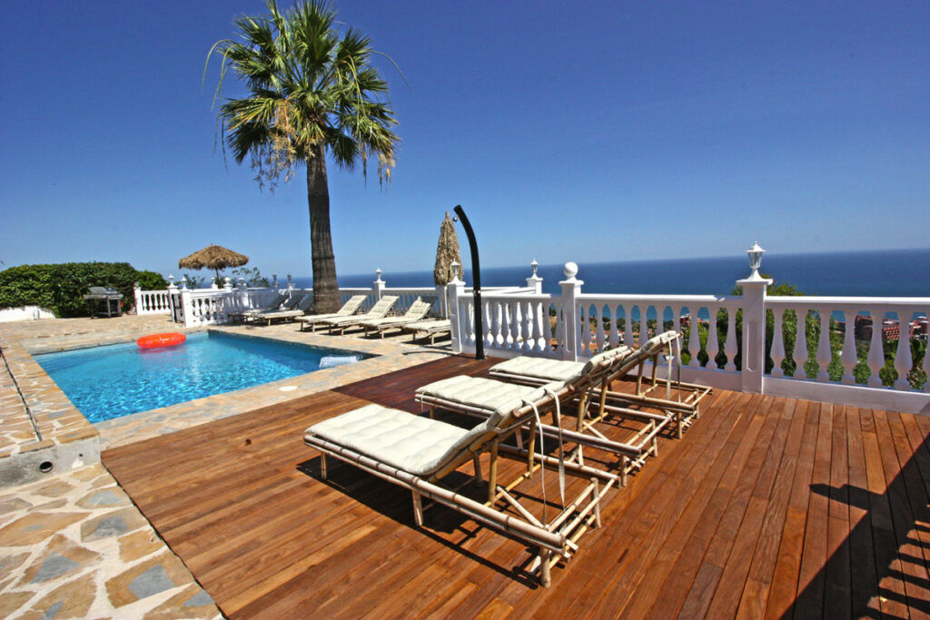 Detached Villa La Capellania Málaga - image 2