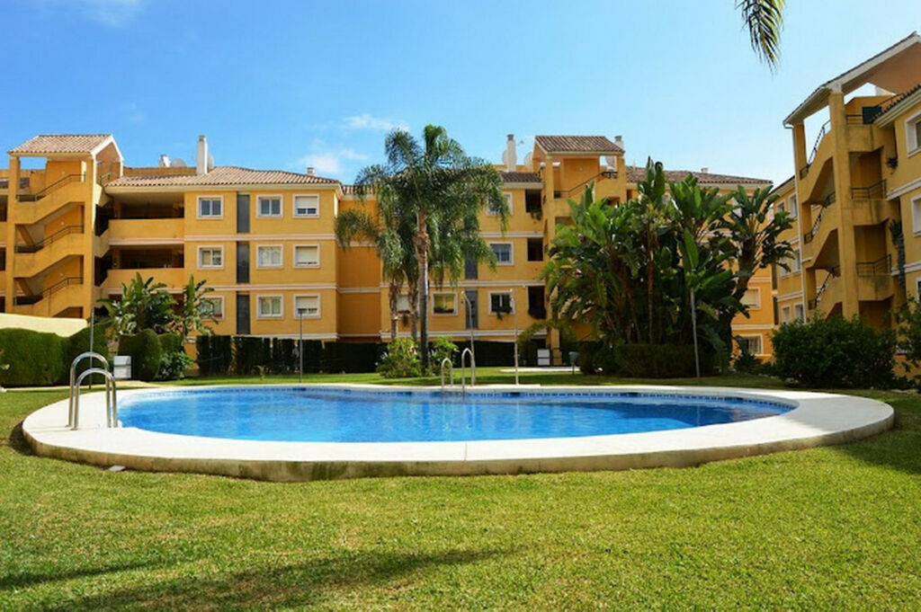 Ground Floor Apartment Riviera del Sol Málaga - image 2