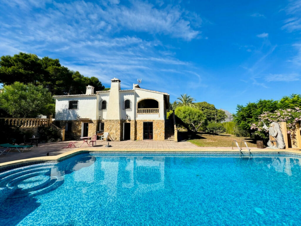Detached Villa Javea Alicante - image 2
