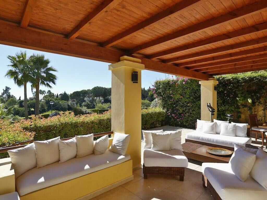 Ground Floor Apartment The Golden Mile Málaga - image 2