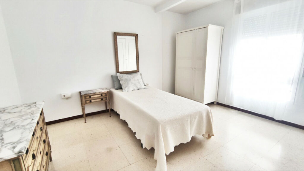 Middle Floor Apartment Marbella Málaga - image 4
