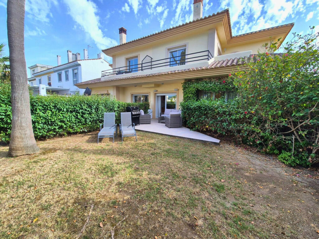 Semi-Detached House San Roque Club Cádiz - image 2