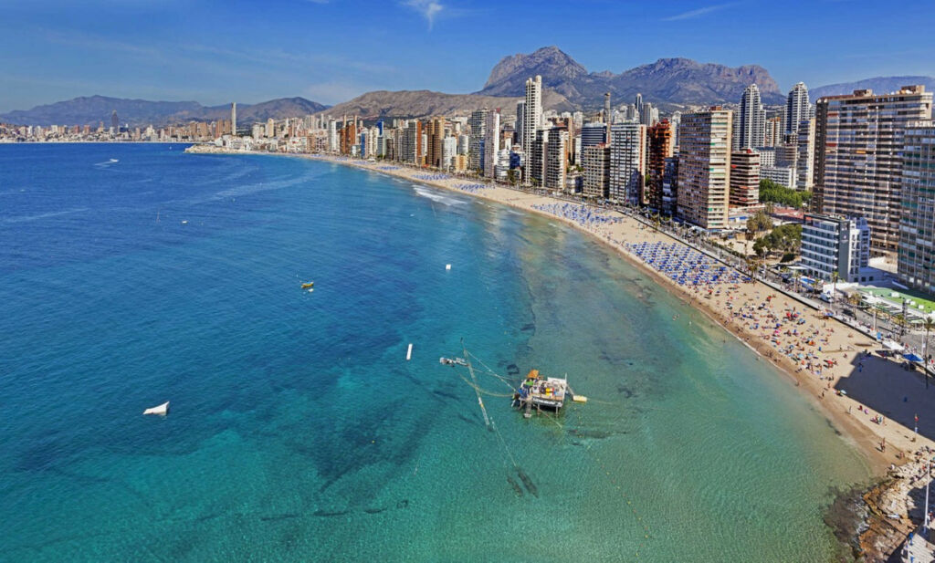 Middle Floor Apartment Benidorm Alicante - image 2