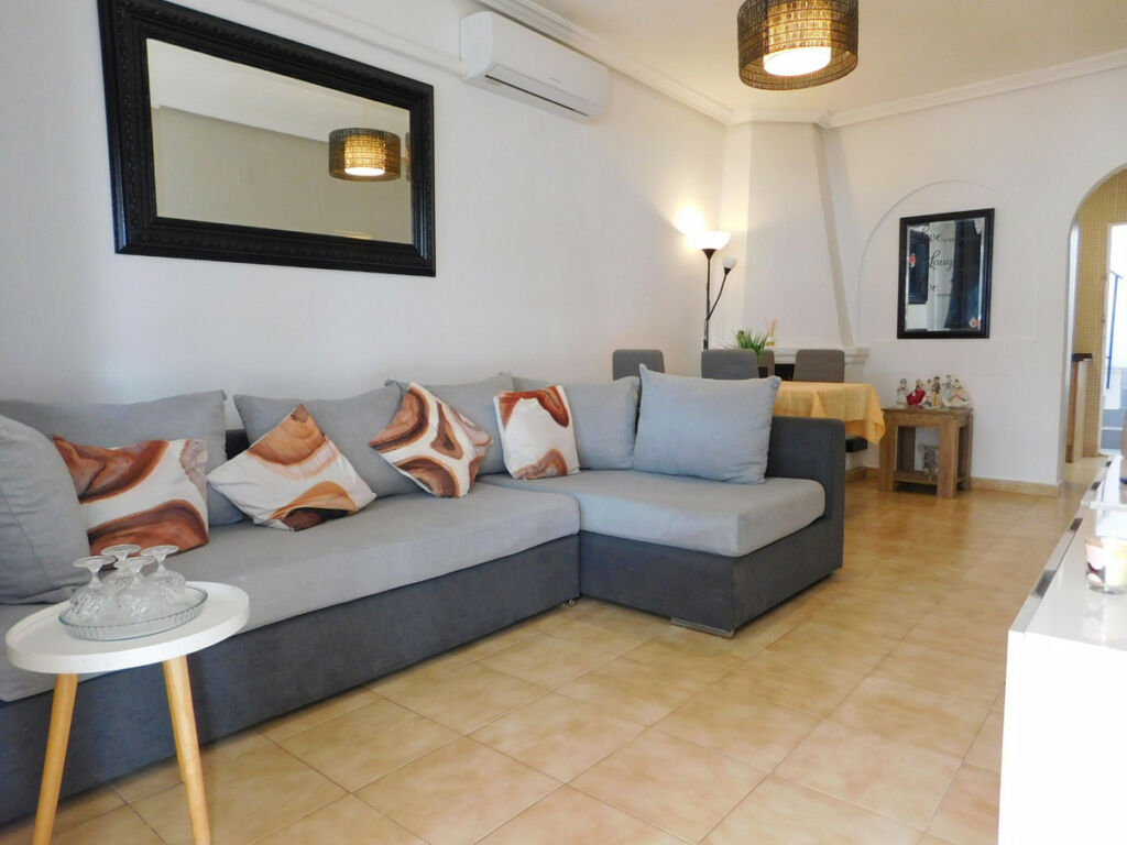 Townhouse San Miguel de Salinas Alicante - image 2
