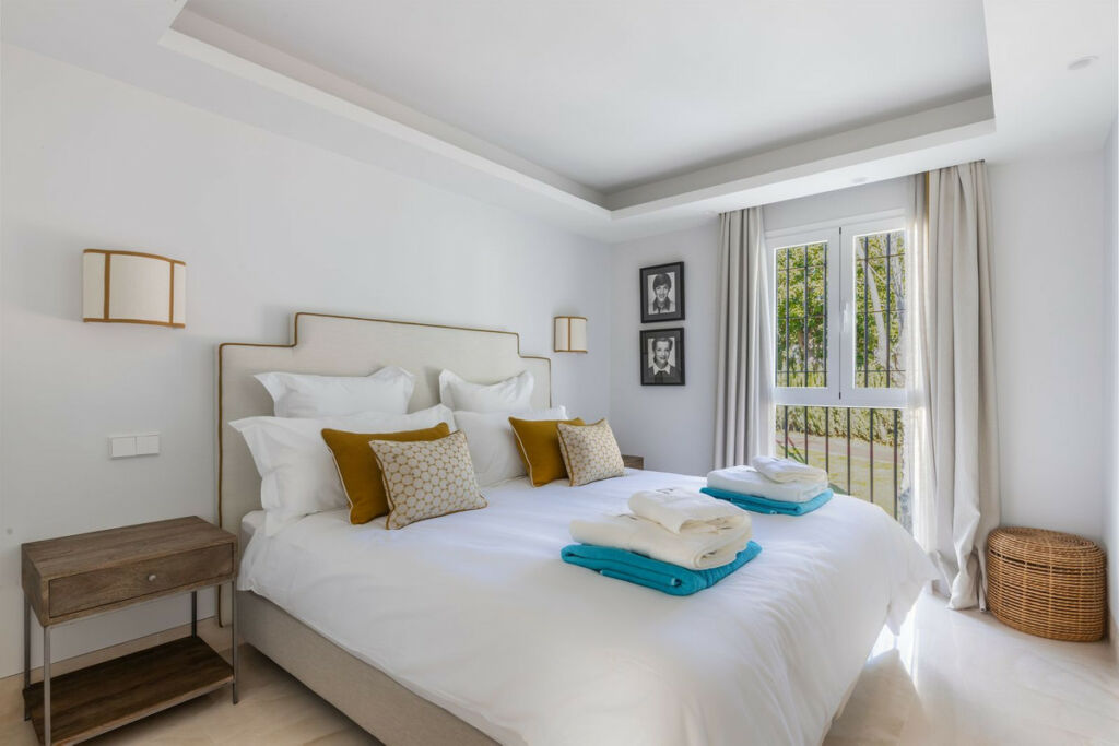 Townhouse Marbella Málaga - image 2