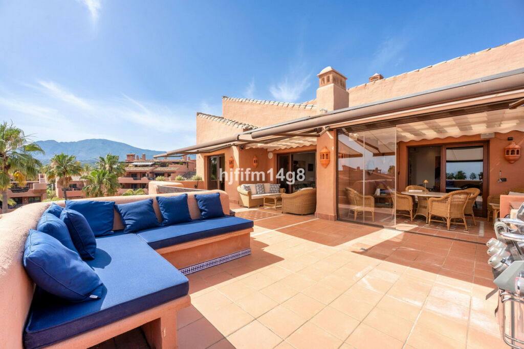 Penthouse Estepona Málaga - image 2