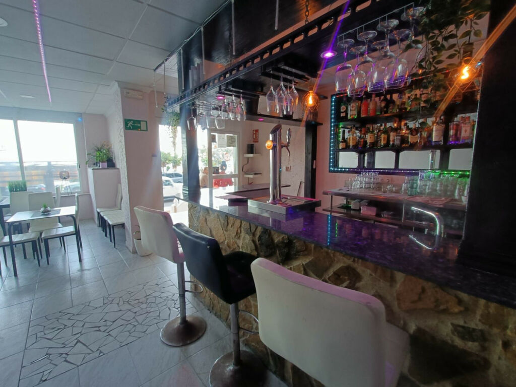 Restaurant Playa de los Locos Alicante - image 2