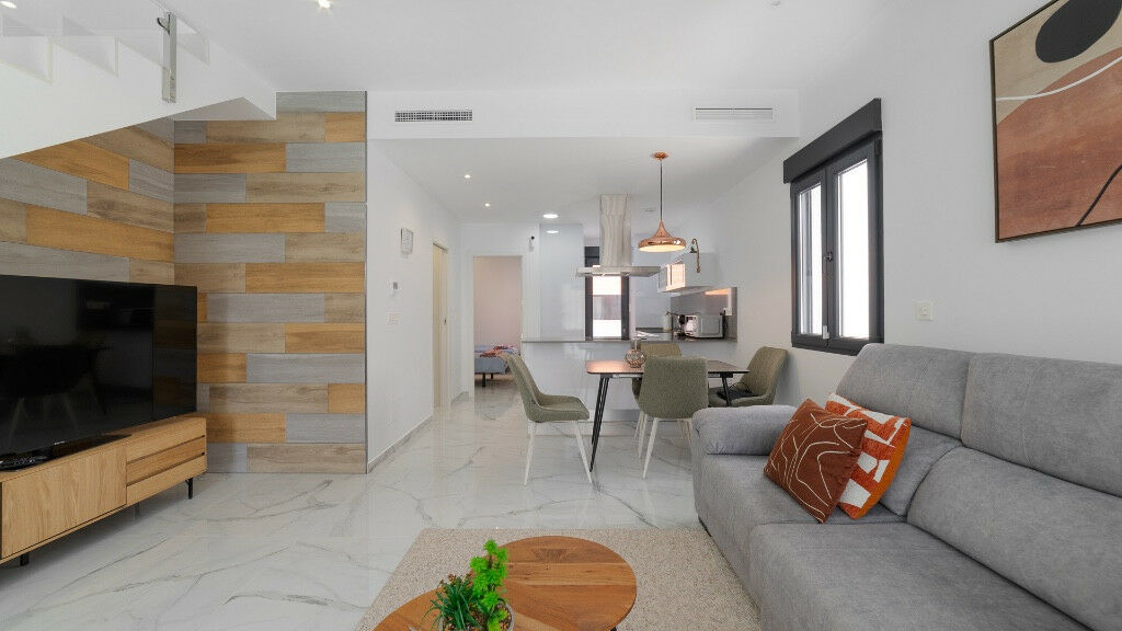 Detached Villa Torrevieja Alicante - image 2