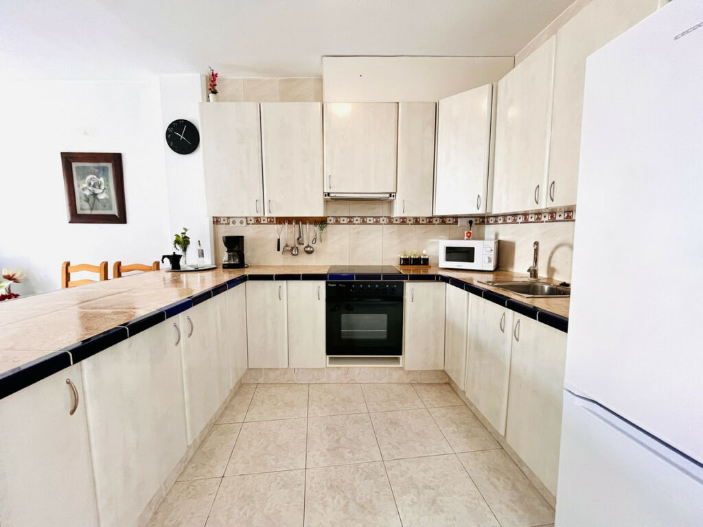 Top Floor Apartment San Miguel de Salinas Alicante - image 2