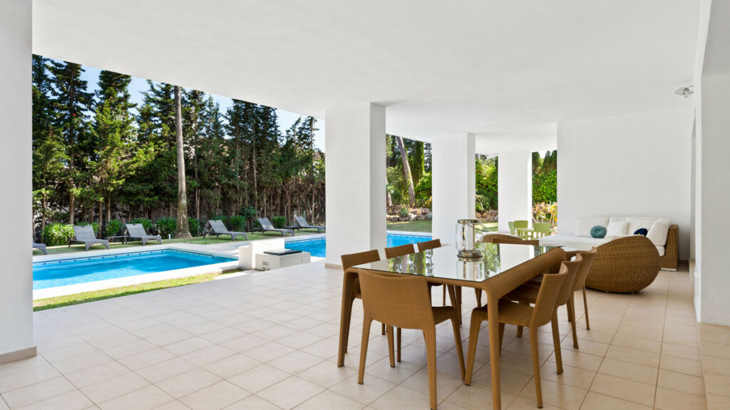 Semi-Detached House Puerto Banús Málaga - image 2