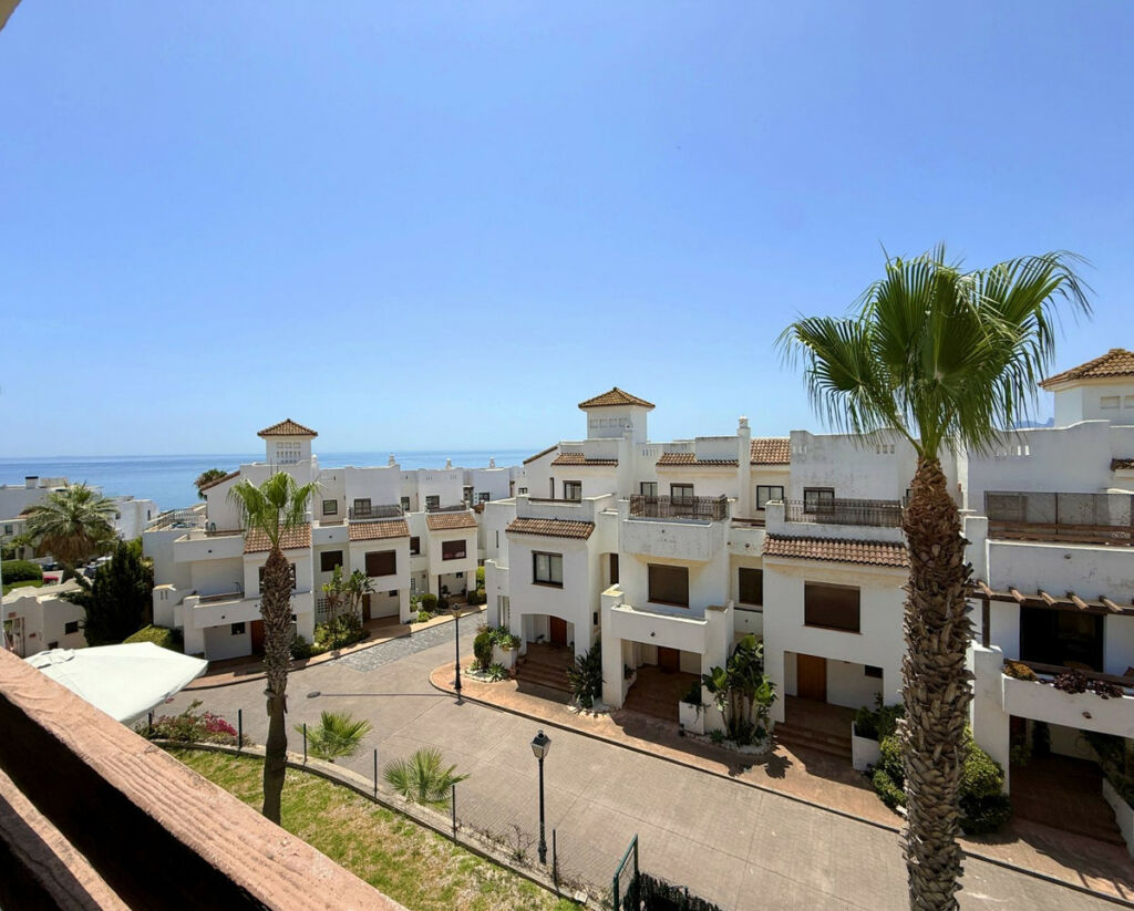 Penthouse La Alcaidesa Cádiz - image 2