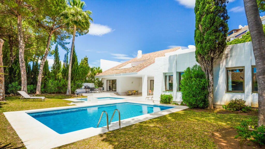 Semi-Detached House Puerto Banús Málaga - image 2