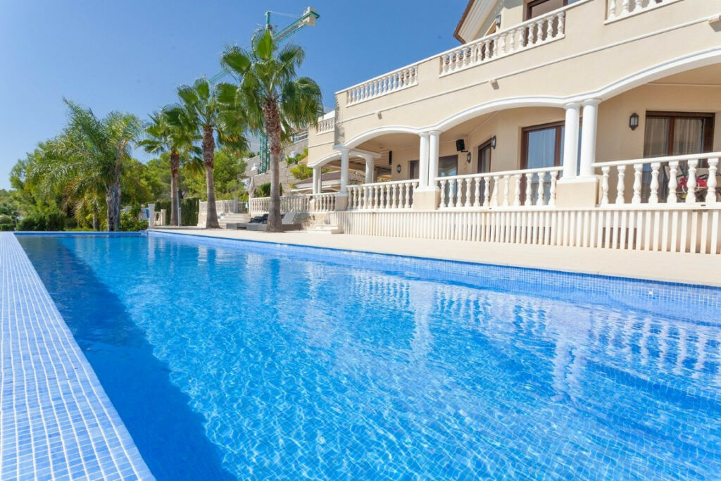 Detached Villa Calpe Alicante - image 2