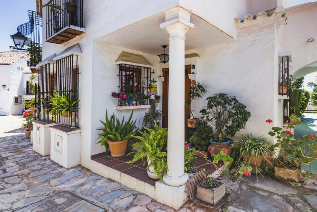Semi-Detached House The Golden Mile Málaga - image 2