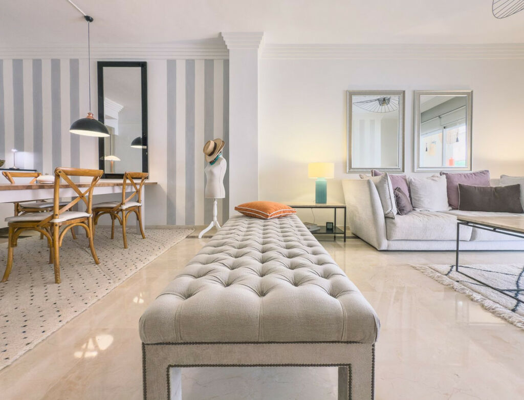 Middle Floor Apartment Nueva Andalucía Málaga - image 3