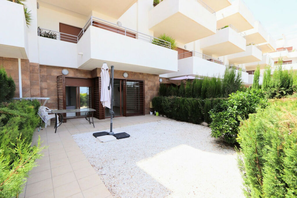 Ground Floor Apartment Lomas de Cabo Roig Alicante - image 3
