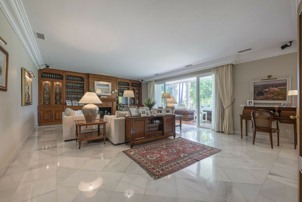 Detached Villa Guadalmina Alta Málaga - image 20