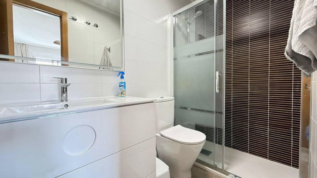 Middle Floor Apartment Torrevieja Alicante - image 20