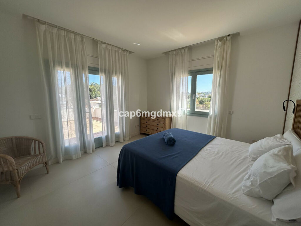 Detached Villa San Pedro de Alcántara Málaga - image 20