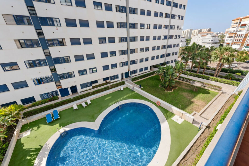 Middle Floor Apartment Estepona Málaga - image 20