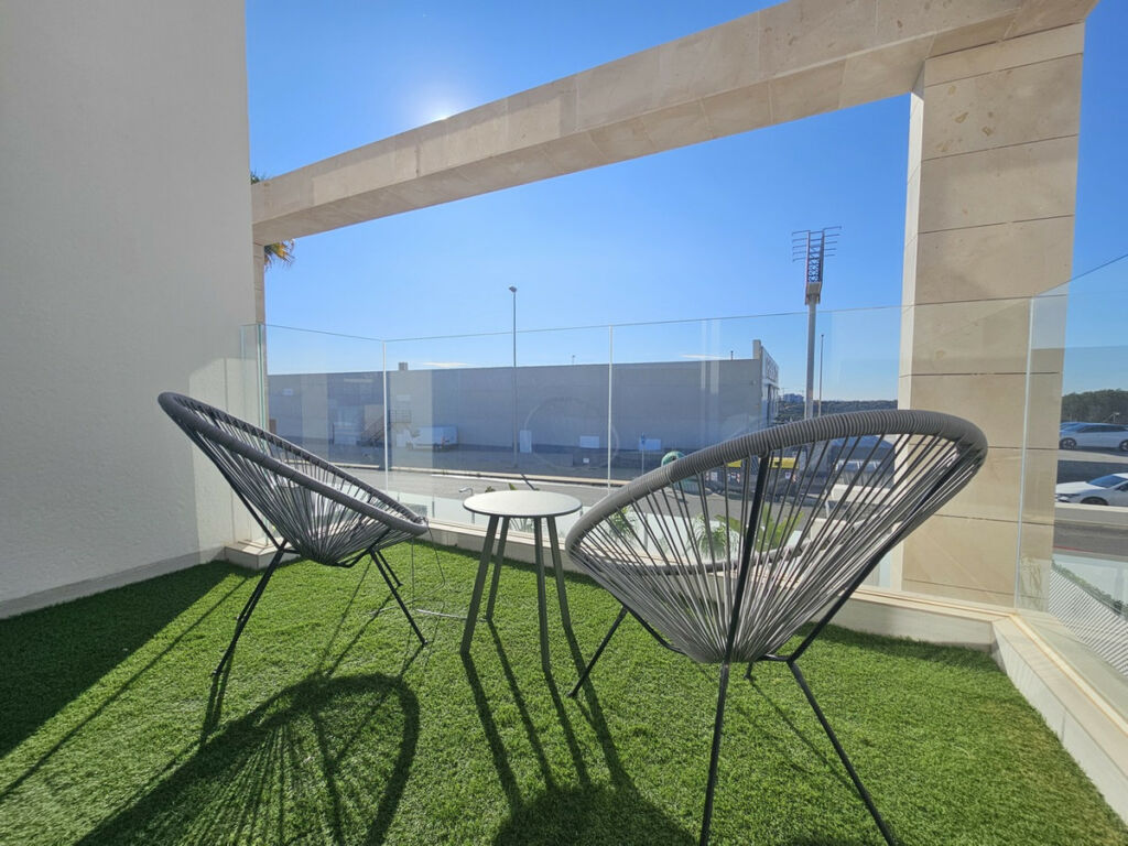 Detached Villa Cabo Roig Alicante - image 20