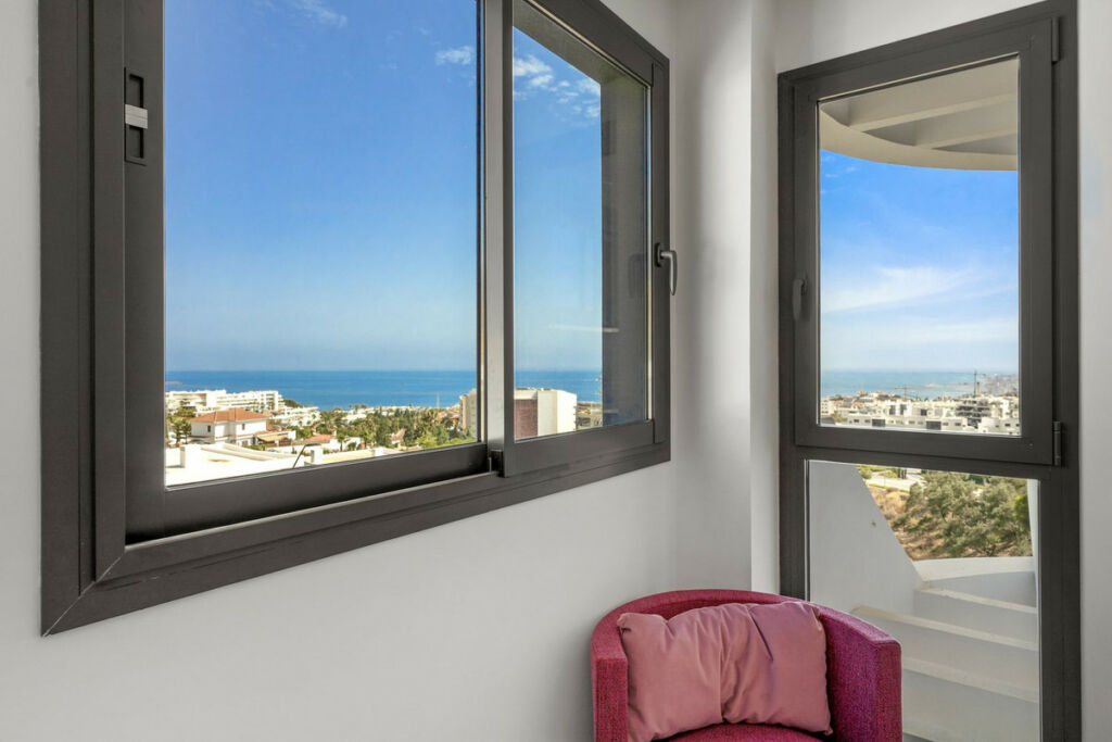 Middle Floor Apartment Fuengirola Málaga - image 20