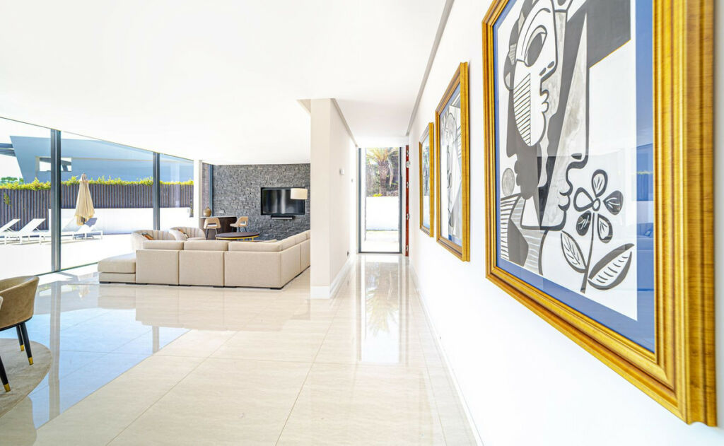 Detached Villa Nueva Andalucía Málaga - image 20