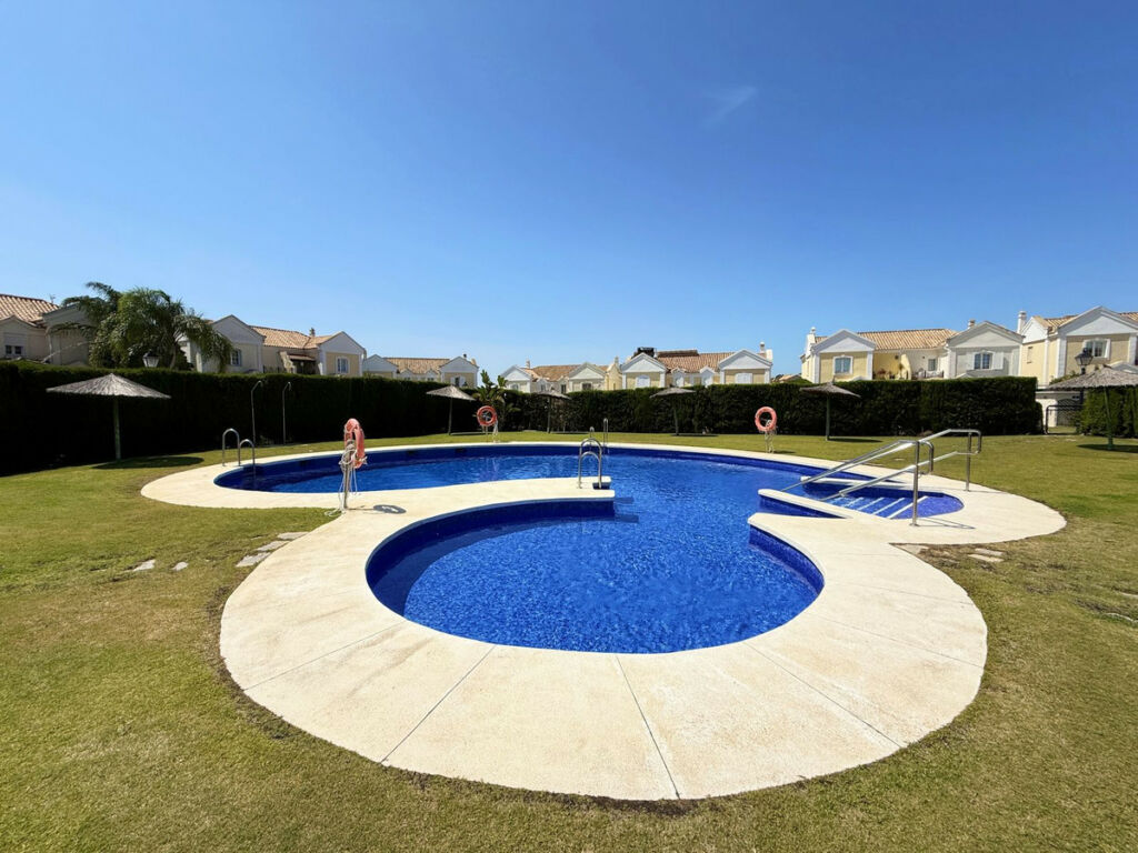 Townhouse La Alcaidesa Cádiz - image 19