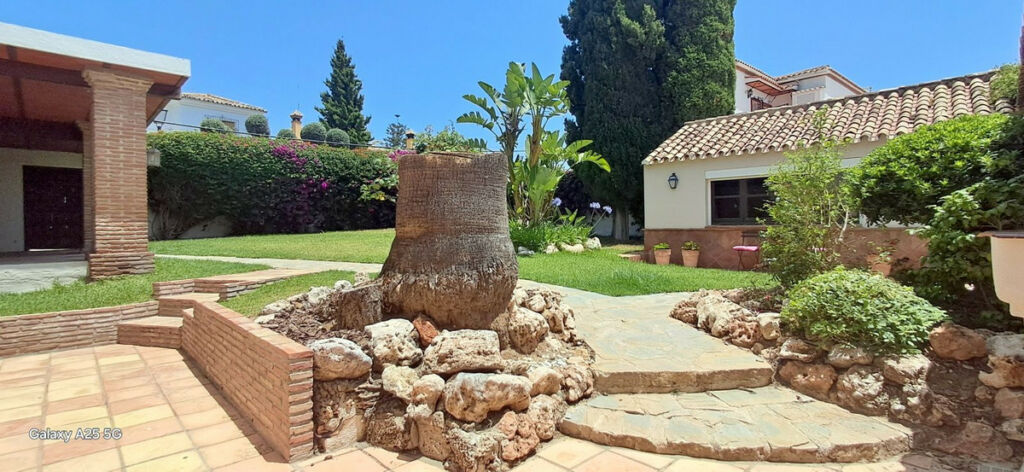 Detached Villa Marbella Málaga - image 20