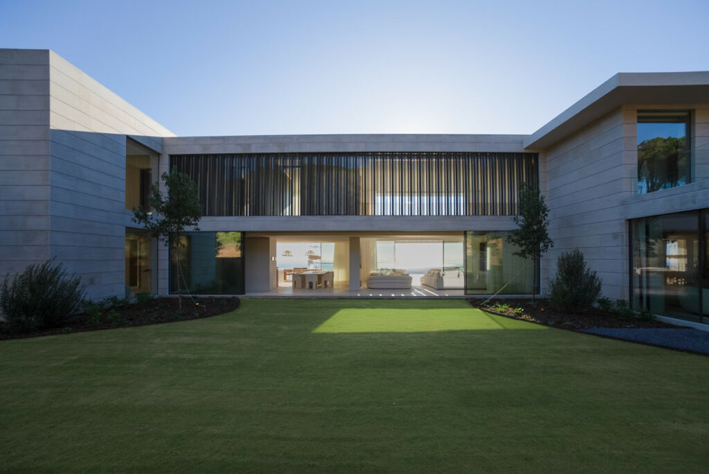 Detached Villa Sotogrande Cádiz - image 20