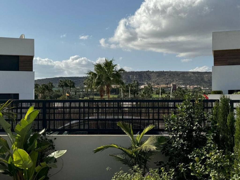 Detached Villa La Finca Golf Alicante - image 22