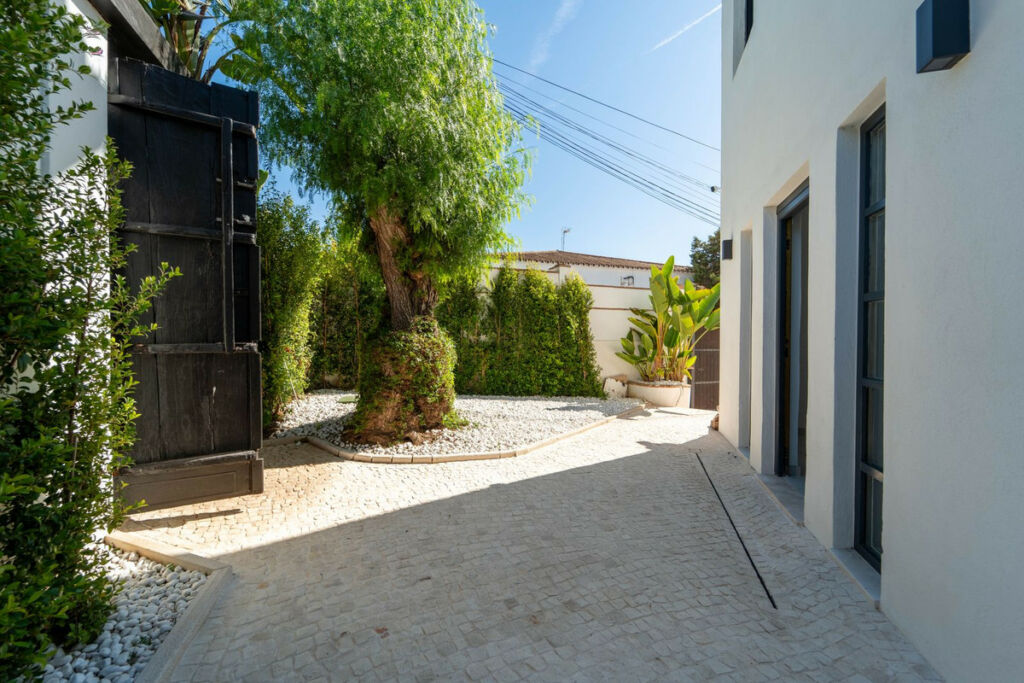 Detached Villa Marbesa Málaga - image 20