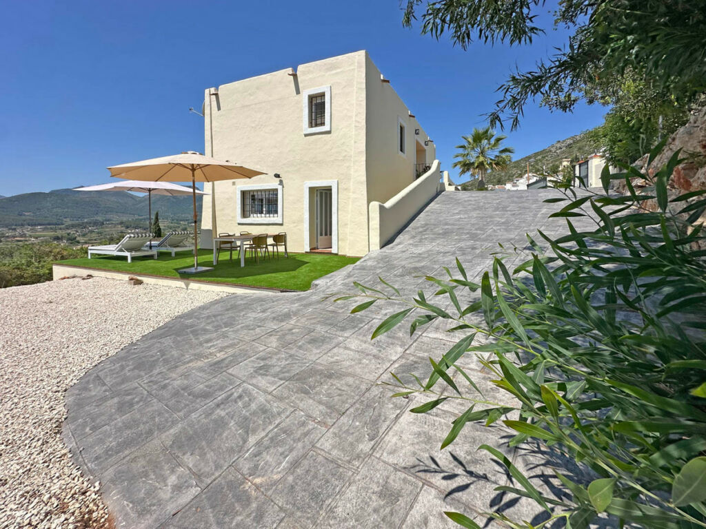 Detached Villa Jalon Alicante - image 20