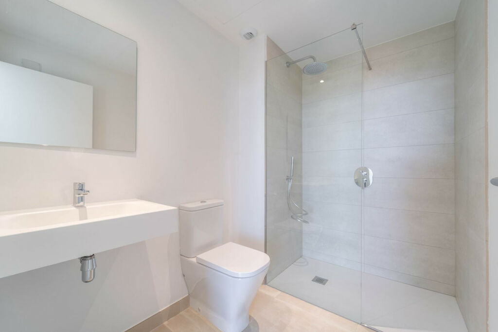 Middle Floor Apartment Fuengirola Málaga - image 20
