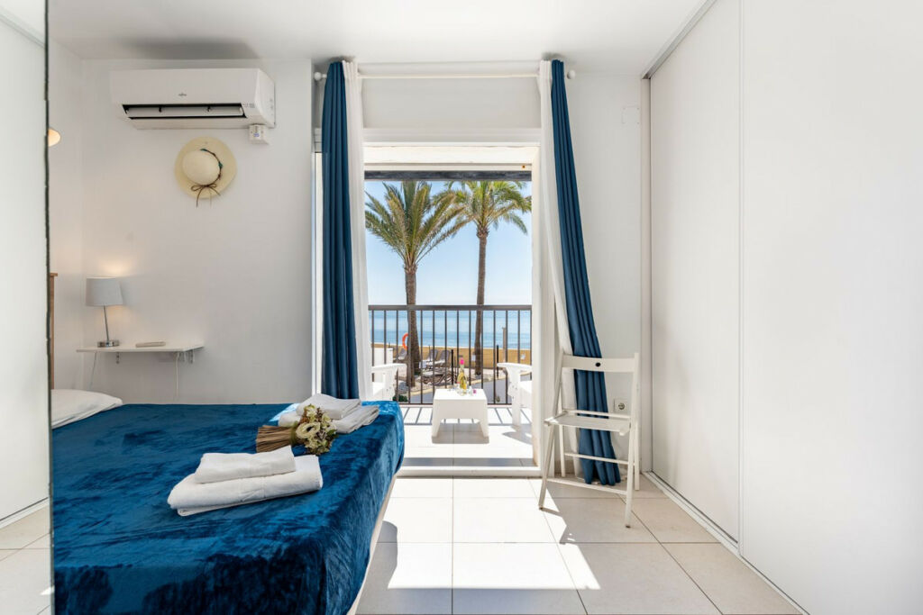 Townhouse Calahonda Málaga - image 20