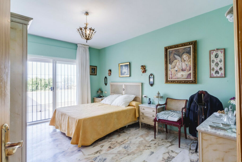 Detached Villa Marbella Málaga - image 20