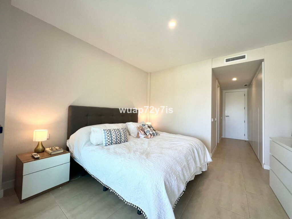 Middle Floor Apartment Estepona Málaga - image 20