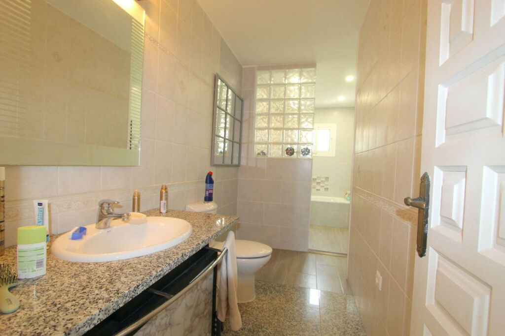 Detached Villa La Capellania Málaga - image 20