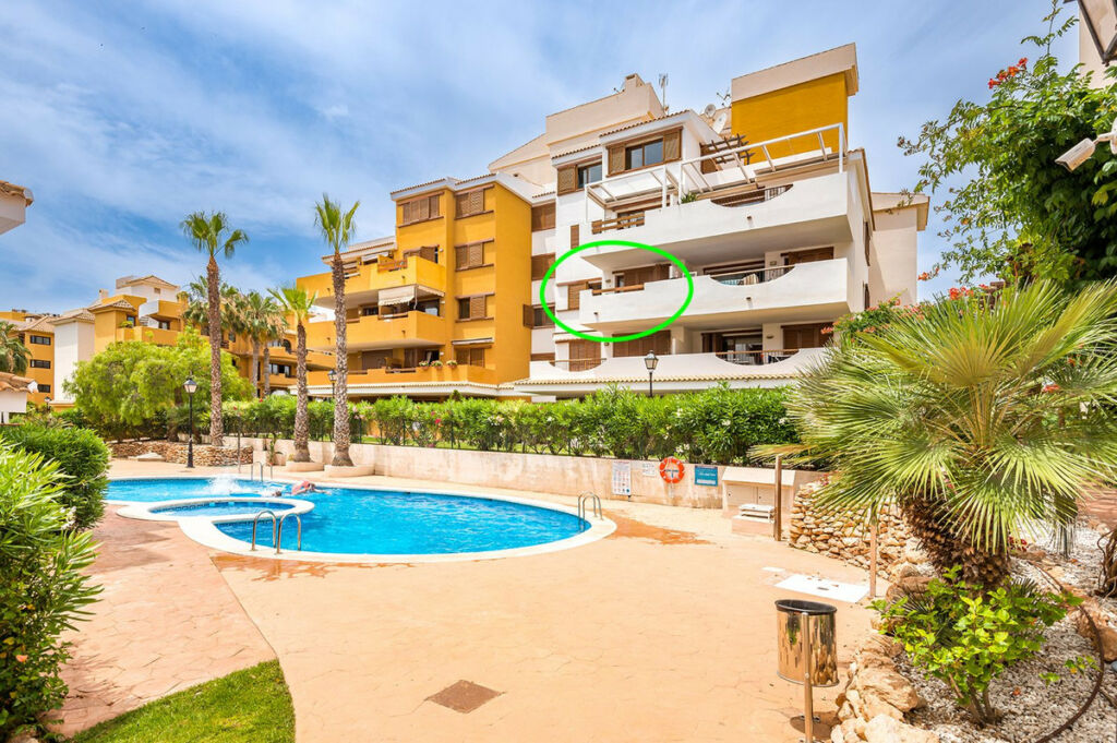 Middle Floor Apartment Punta Prima Alicante - image 20