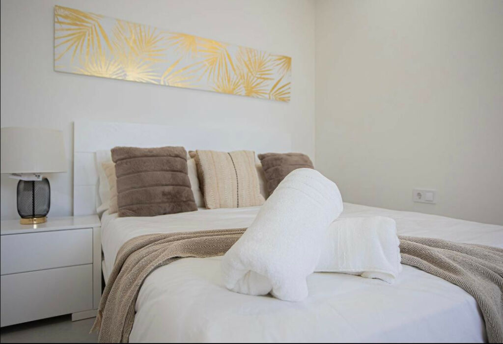 Townhouse Aloha Málaga - image 19