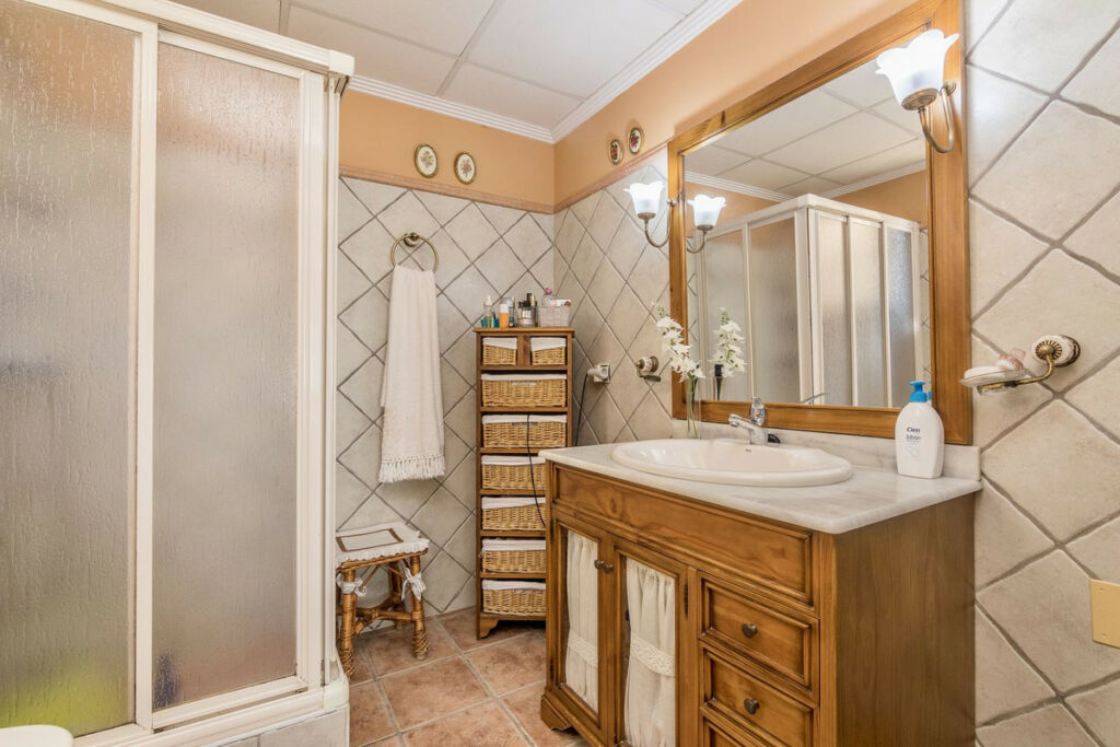 Detached Villa Almoradi Alicante - image 20