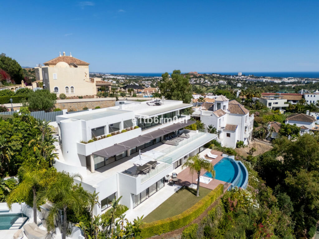 Detached Villa La Quinta Málaga - image 21