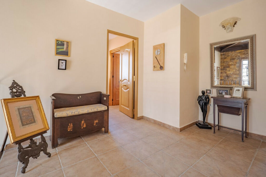 Detached Villa Alhaurín el Grande Málaga - image 21