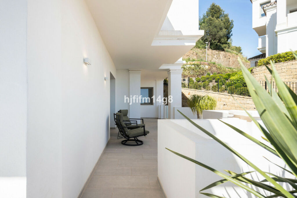 Middle Floor Apartment Nueva Andalucía Málaga - image 21