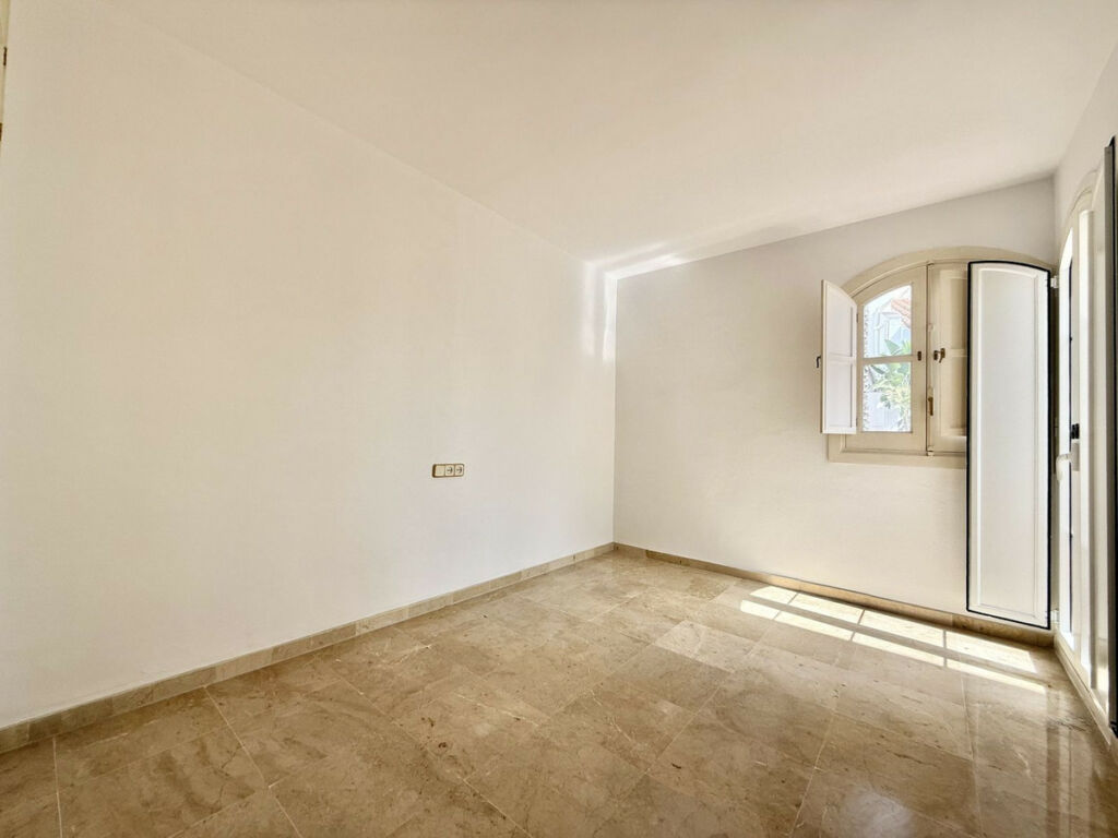 Townhouse Nueva Andalucía Málaga - image 21