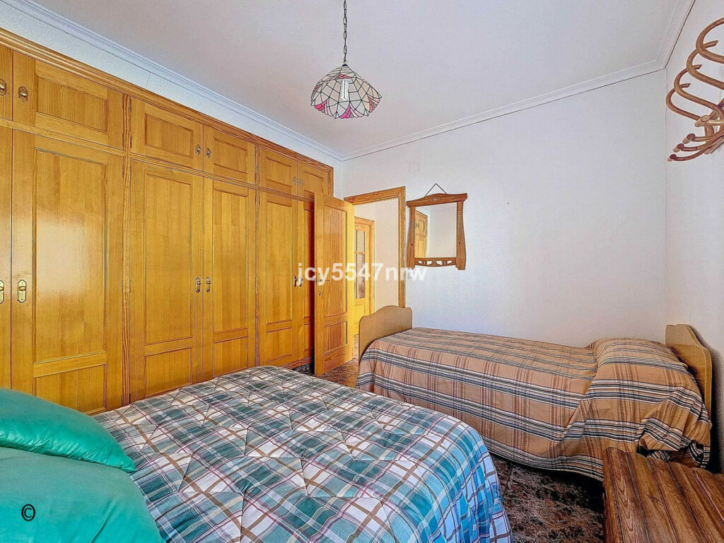 Townhouse Pinoso Alicante - image 21