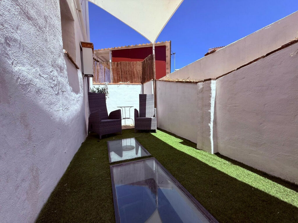 Townhouse Monda Málaga - image 21
