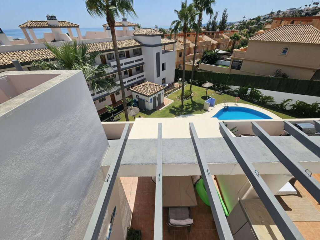 Top Floor Apartment Estepona Málaga - image 21