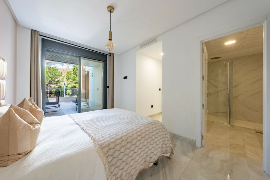 Ground Floor Apartment Benahavís Málaga - image 21